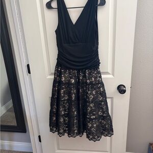 Chic Black Lace Midi Dress